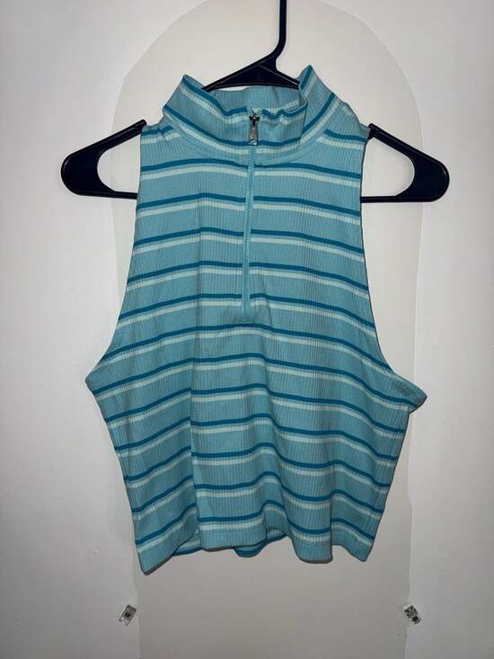 Jordan Tops - Jordan Slim Fit Ribbed Striped Mock Neck Zip Crop Tank Top Size L
